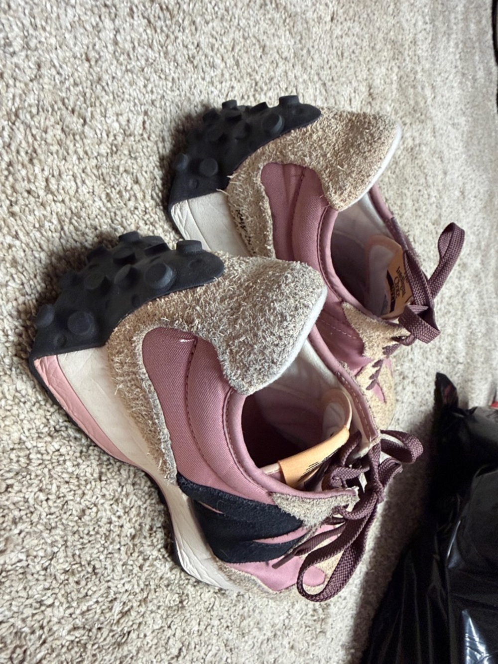 New Balance 327 Women’s Pink Suede & Mesh Sneakers - Picture 8 of 11
